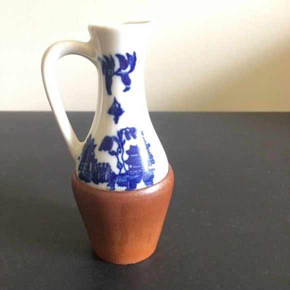 Vintage Hakusan Willow Patten Vinegar Jar Made In Japan 1970 - Picture 1 of 4